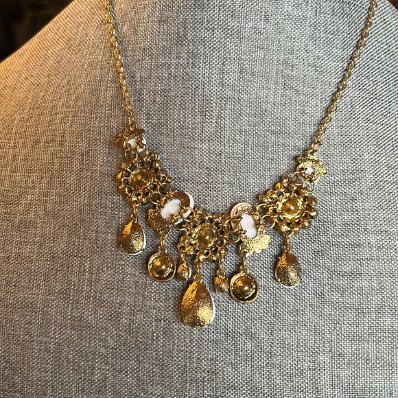 Initial Outfitters Ivory and Gold Color Necklace 18 inch Length - Picture 4 of 4